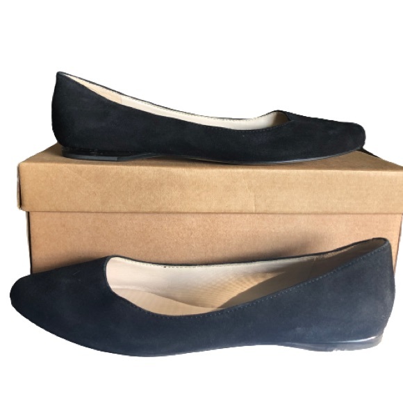 Nine West Speakup Almond Toe Flats Black Suede Size 7.5 EUC - Picture 2 of 9